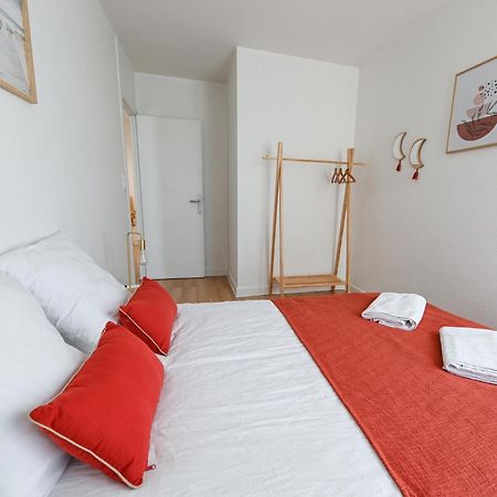 Grand Appartement Avec Balcon Hyper - Centre Tarbes Esterno foto
