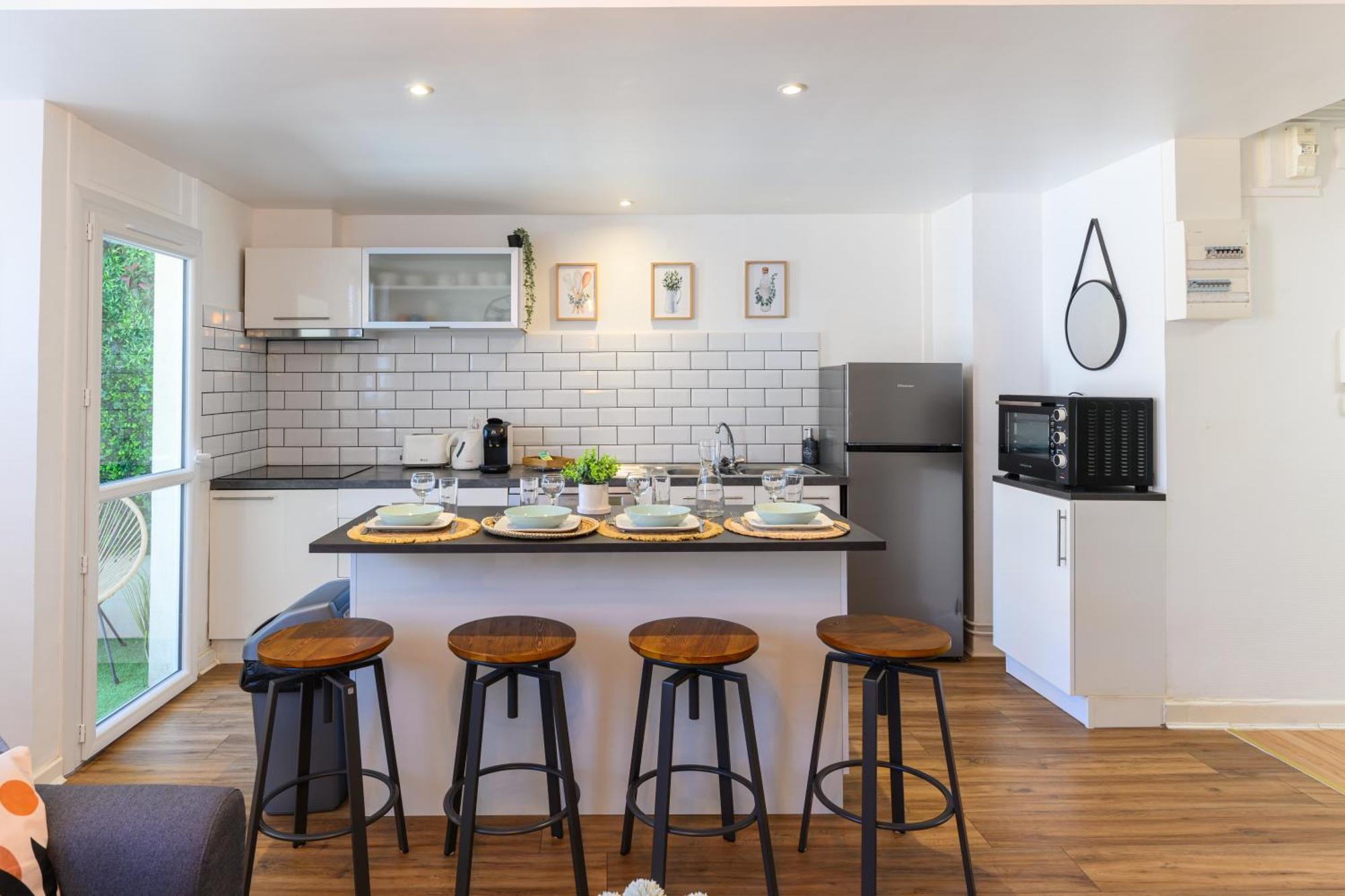 Grand Appartement Avec Balcon Hyper - Centre Tarbes Esterno foto