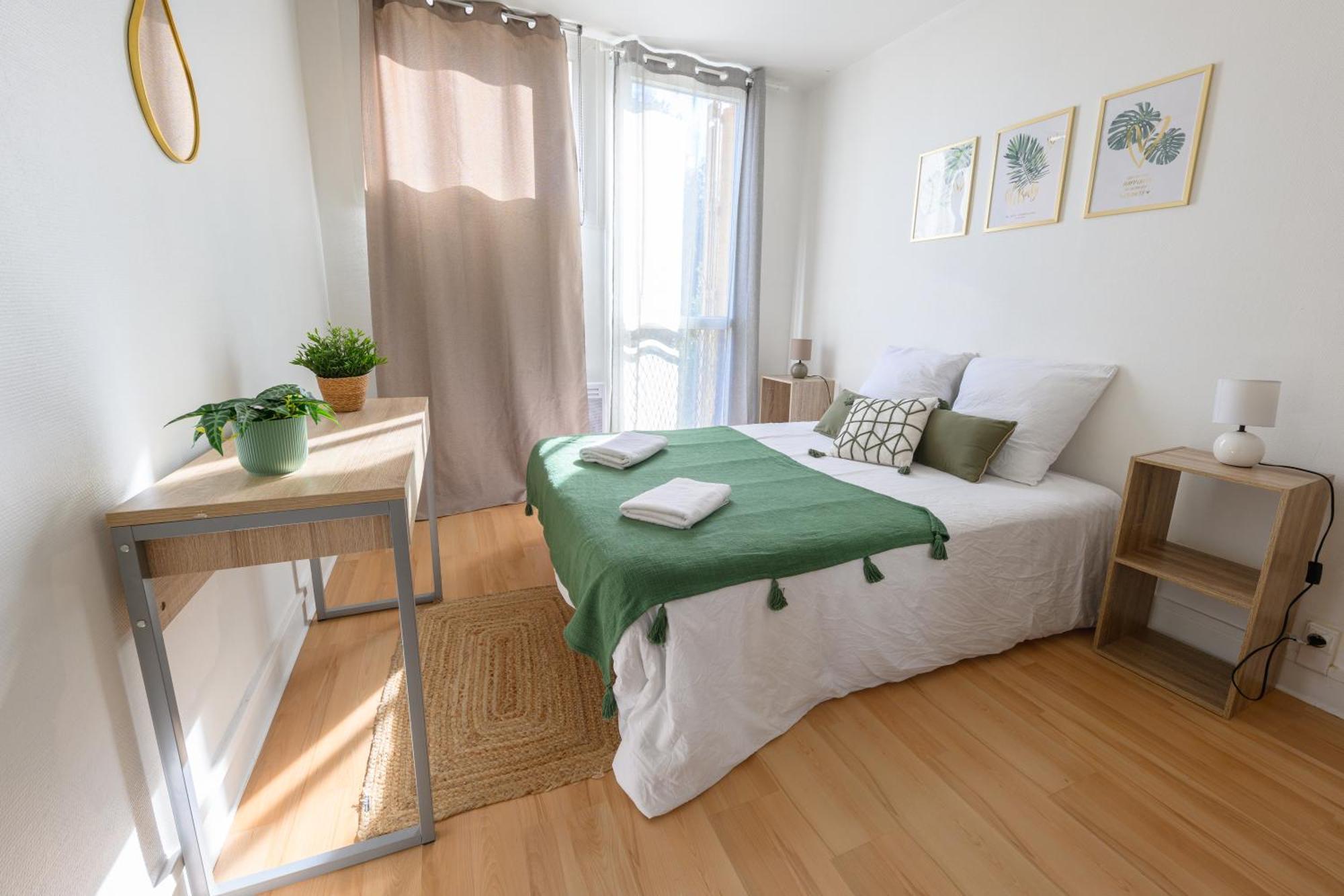 Grand Appartement Avec Balcon Hyper - Centre Tarbes Esterno foto